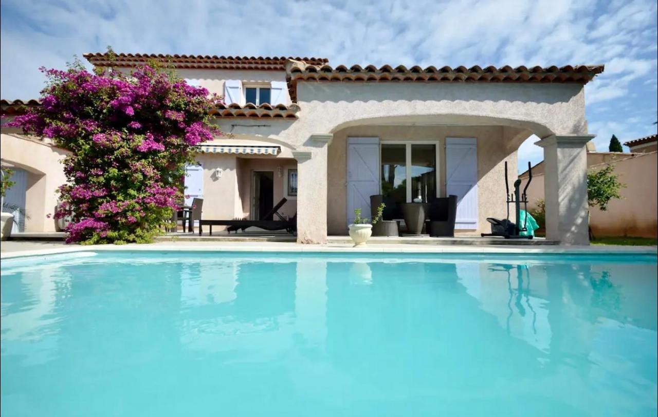 Guest house L'hacienda, Haut De , Une Chambre Avec Salle De Bain Et Toilettes Wc Privative *