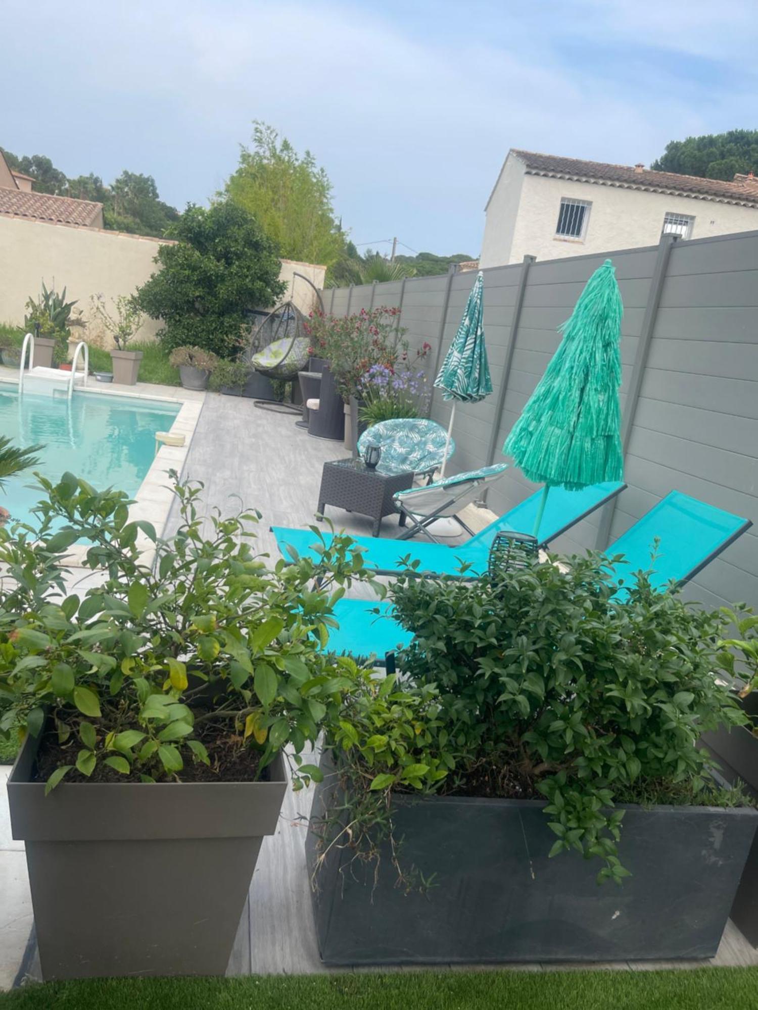 Affittacamere L'hacienda, Haut De , Une Chambre Avec Salle De Bain Et Toilettes Wc Privative *